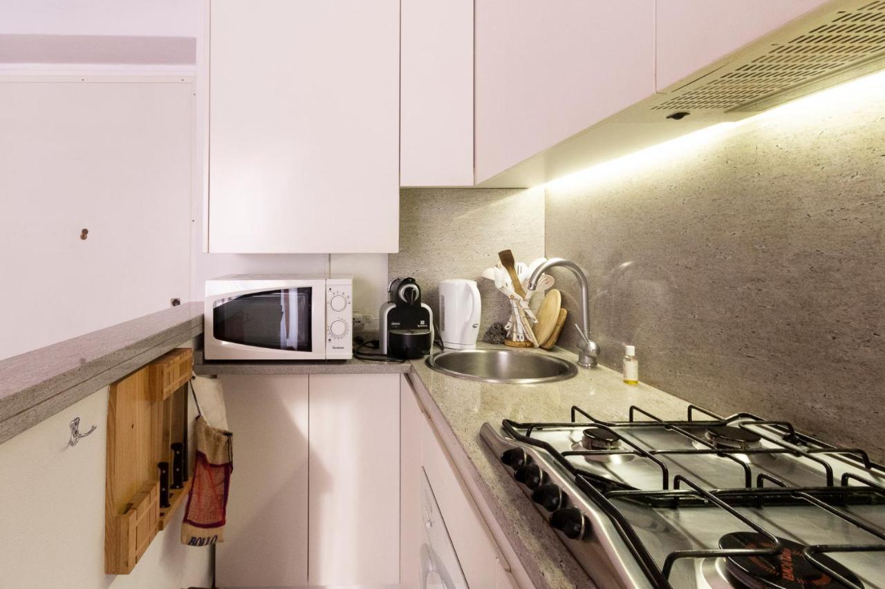 Anfiteatro Apartment In Brera Milan Bagian luar foto